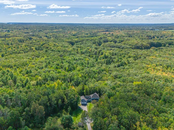 100 Old Field Road, Yarmouth, ME 04096