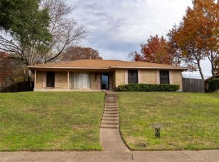 1519 Russell Glen Ln, Dallas, TX 75232