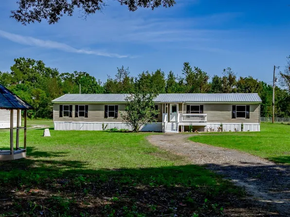 132 S Scott Rd, Gadsden, SC 29052