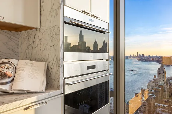 Sold by Corcoran | media 27