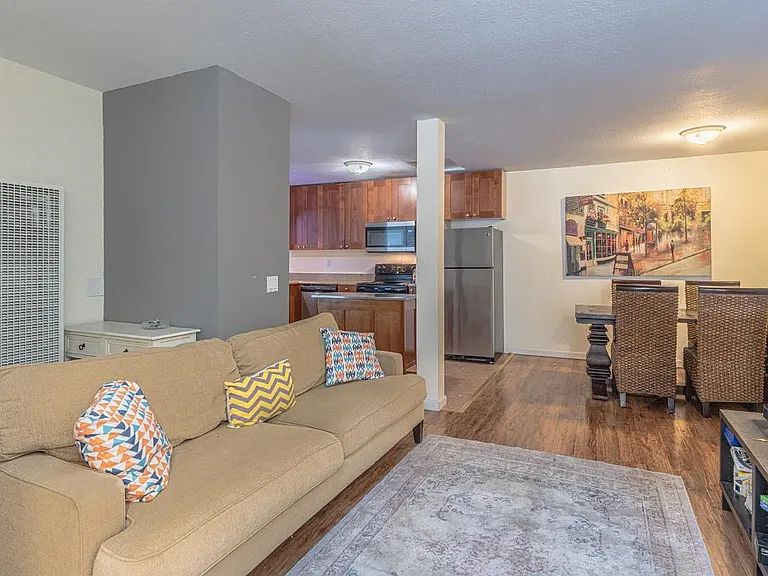 820 Casanova Ave #30 — Photo 2