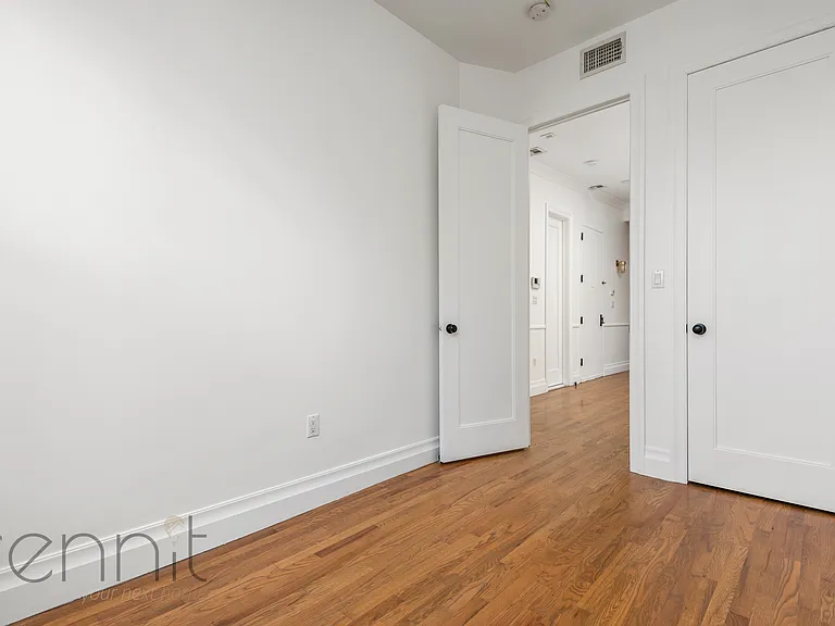 1622 Summerfield St #2L — Photo 6