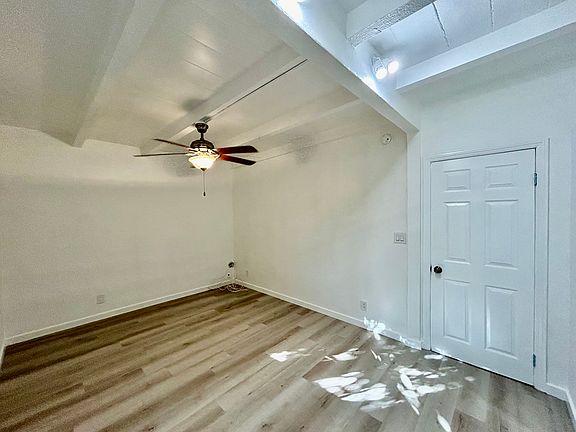 5th image of 6542 Irvine Ave