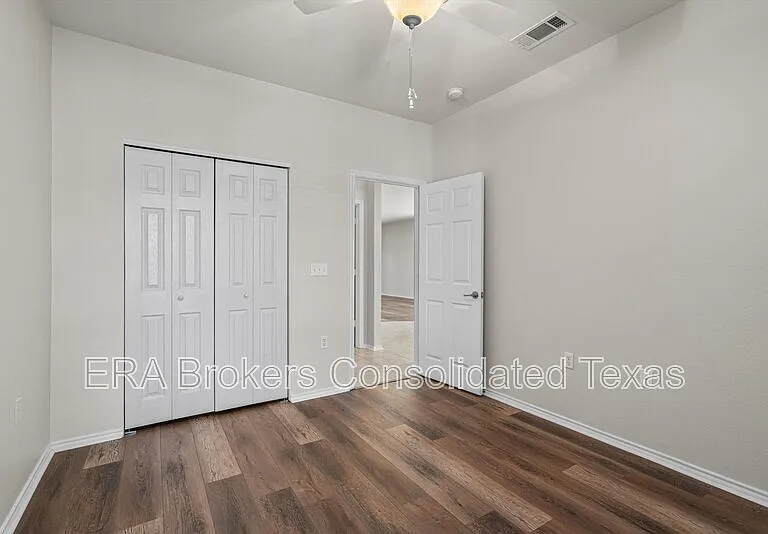 118 Portsmouth Dr — Photo 19