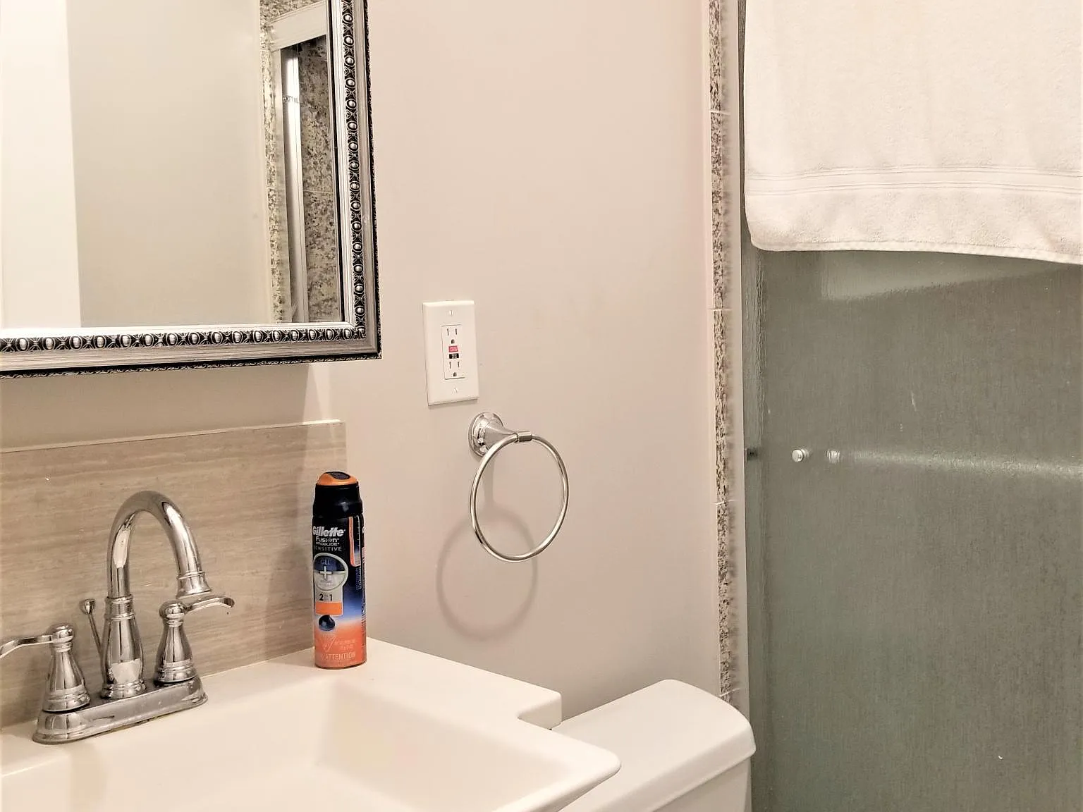 3 bed, 1.5 bath, 1500 sqft, $4,500 — Photo 2