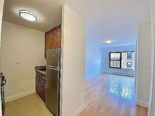 4th image of 301 W 130th St APT 5D