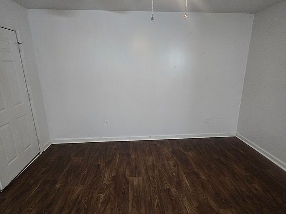 3rd image of 708 3rd Ave