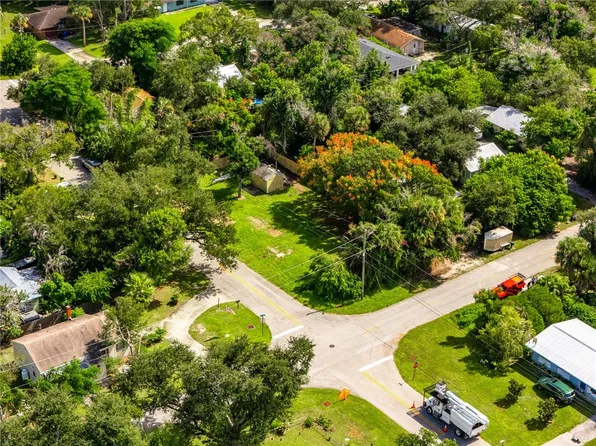 2676 11th Ave, Vero Beach, FL 32960