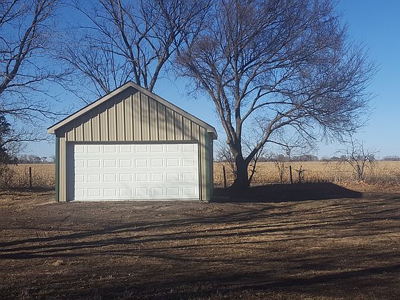 Over-sized single-car garage