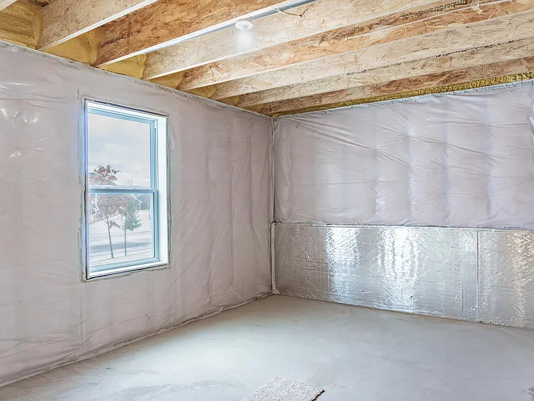 1430 Nutmeg Cir — Photo 42