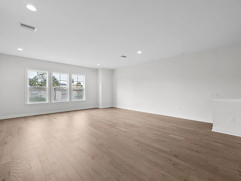 4302 W North B St #3 — Photo 11