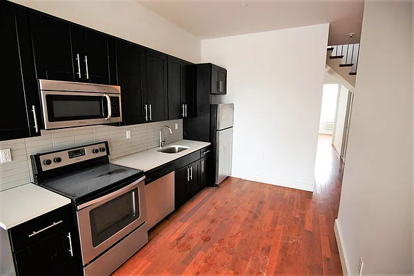 Rented by Rentopia | media 9