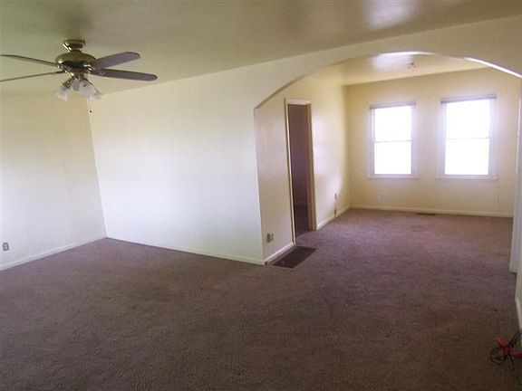 3rd image of 4986 Franlou Ave