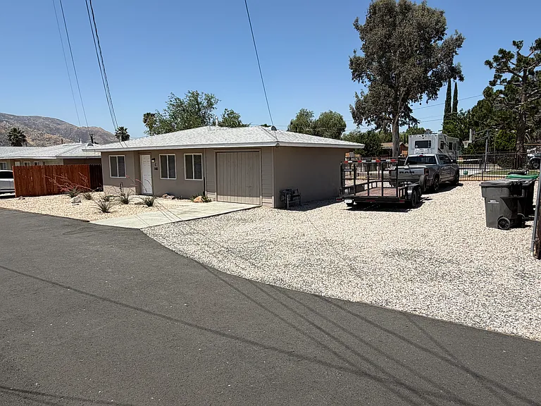 180 E Barbour St #C — Photo 21