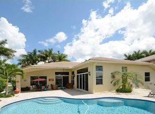 896 Marina Dr, Fort Lauderdale, FL 33327