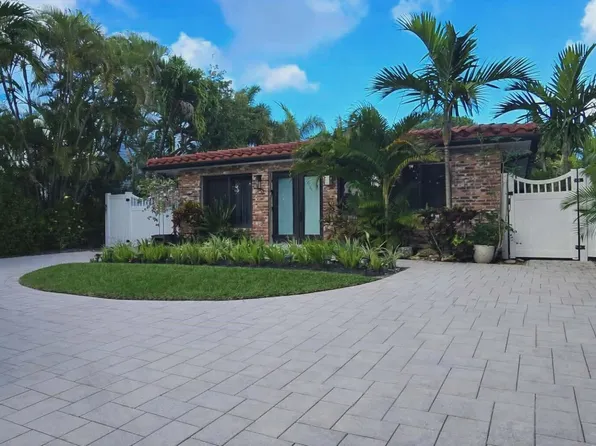 702 S Atlantic Drive, Lantana, FL 33462