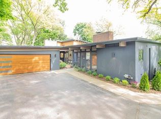 617 Stratford Dr, Ann Arbor, MI 48104