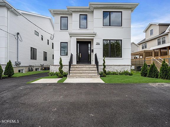 4th image of 598 Ocean Avenue