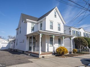 131 Bridgeboro St, Riverside, NJ 08075