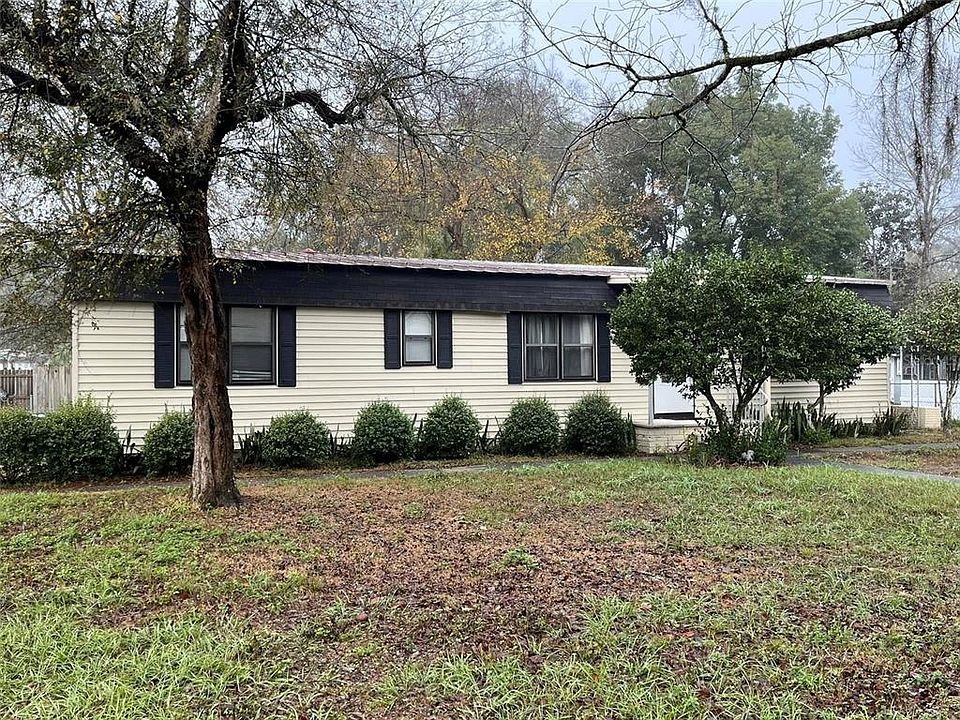 1st image of 3728 NE 59th Ave