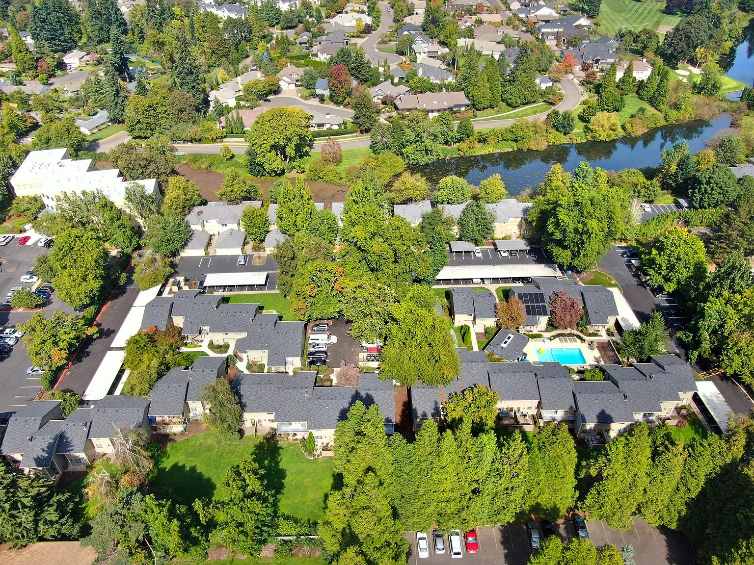 Kentfield Townhomes I & II — Photo 4