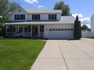 49 Independence Dr, Lockport, NY