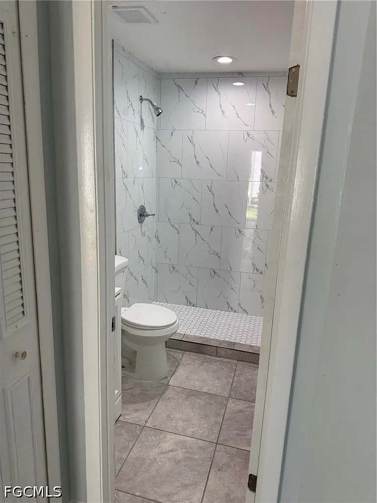2 bed, 1.0 bath, 822 sqft, $1,200 — Photo 3