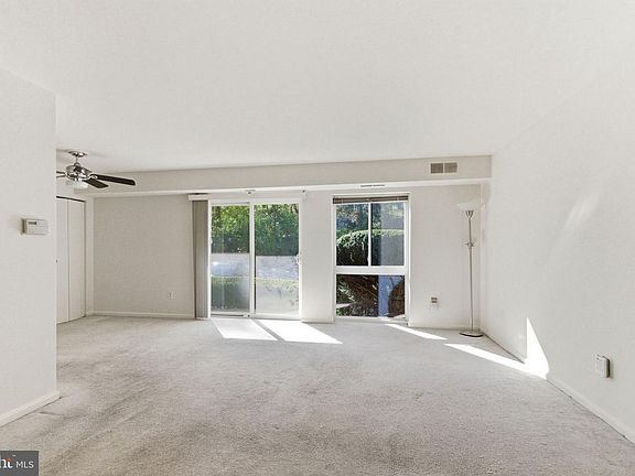 5th image of 6151 Edsall Rd APT G