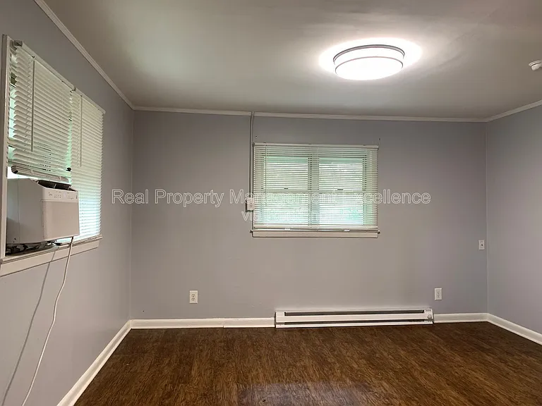 1136 Gorman St #C — Photo 4