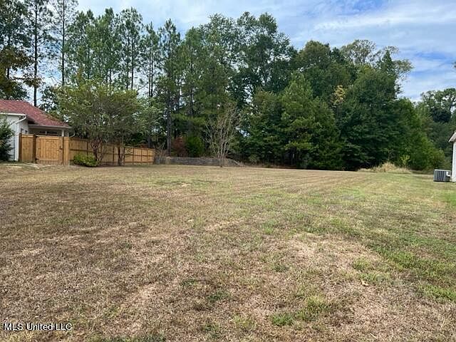 2nd image of 102 Afton Way #2