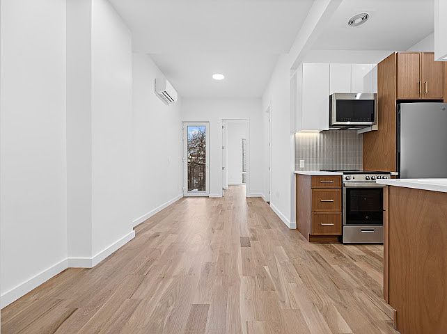 1st image of 477 Central Ave #307