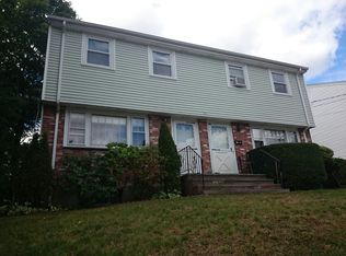 31 Ledge Hill Rd, West Roxbury, MA 02132