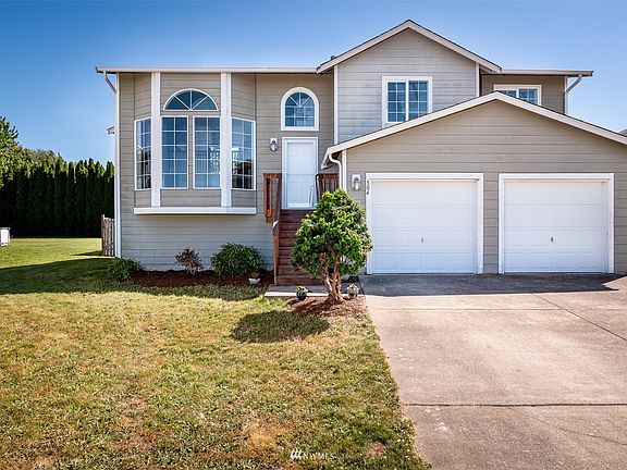 Minutes drive to all of Whatcom County!