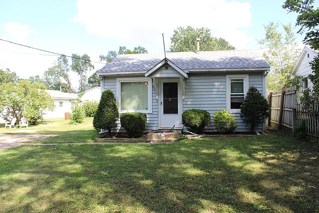 1st image of 2930 Sewell St