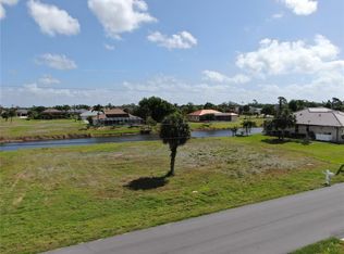 35 & 37 Tournament Rd, Rotonda West, FL 33947