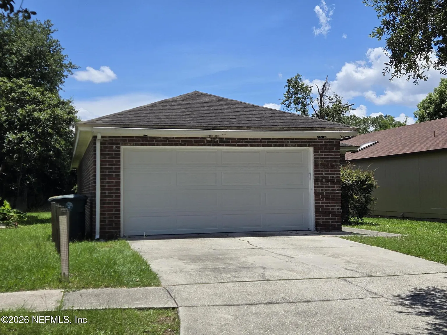 3 bed, 2.0 bath, 1728 sqft, $1,690 — Photo 1