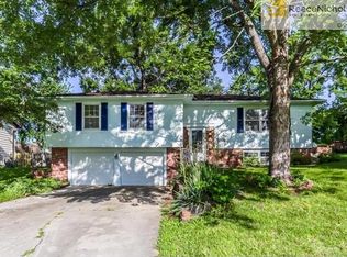 504 S Paola St, Paola, KS 66071
