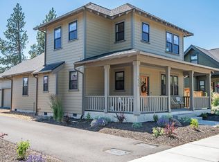 1035 E Horse Back Trl, Sisters, OR 97759