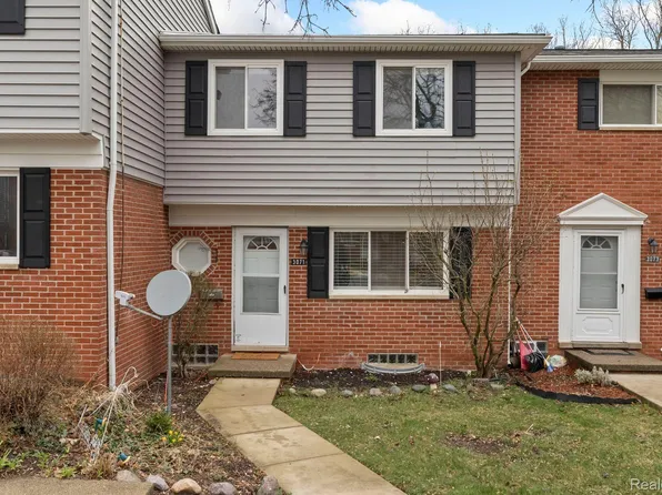3071 Elstead St, Auburn Hills, MI 48326