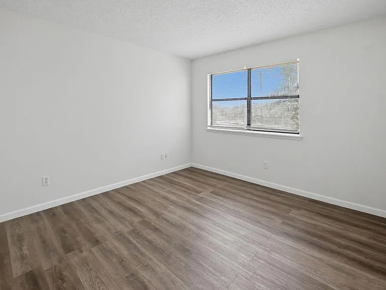 422 W Pecan Ave #C — Photo 18