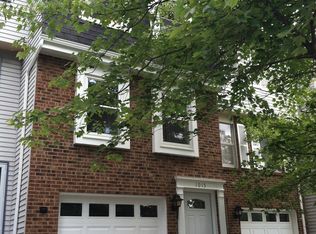 1015 Cottonwood Ct, Cranberry Township, PA 16066