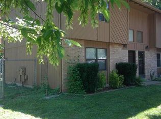 4041 Country Club Dr, Imperial, MO 63052