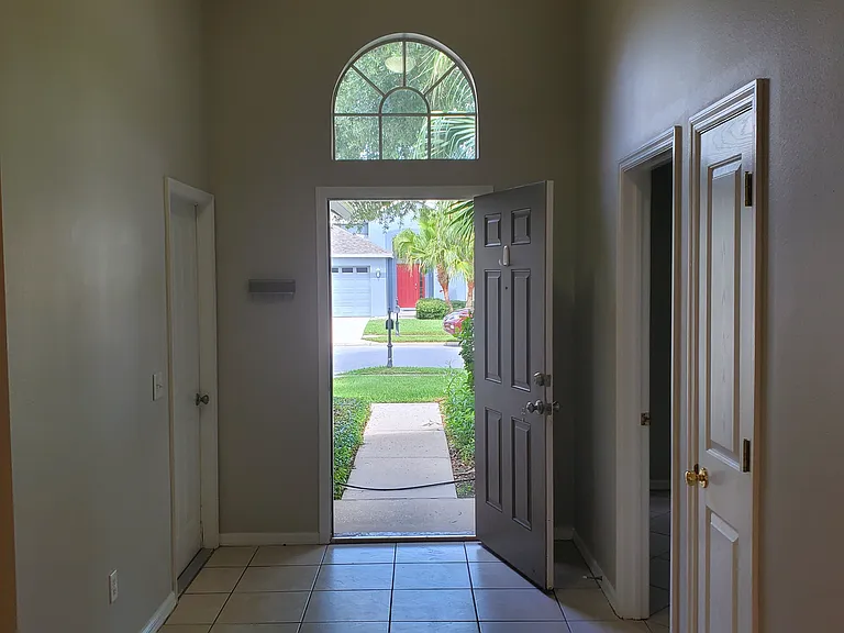 2638 Maylin Dr — Photo 3