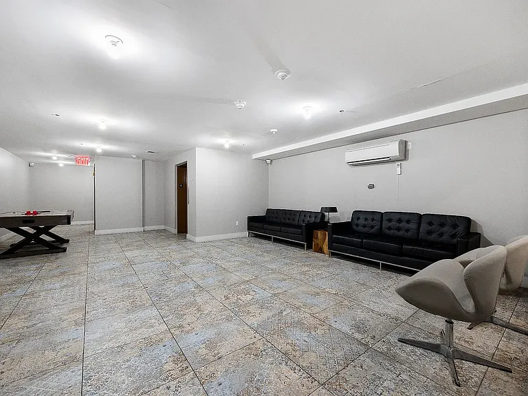 152 Boerum St #3C — Photo 7