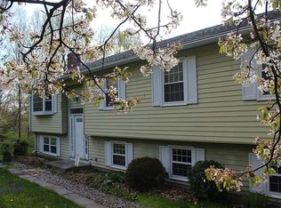 3240 Phelps Rd, West Suffield, CT 06093