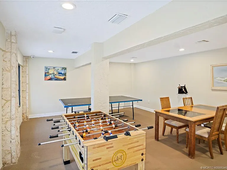 9940 Ocean Dr #309 — Photo 17