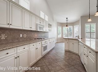 2962 Morris Ave, Clovis, CA 93611