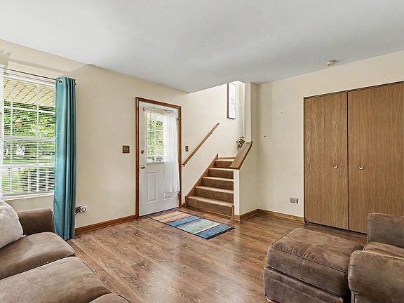 3rd image of 2231 Dalewood Ct