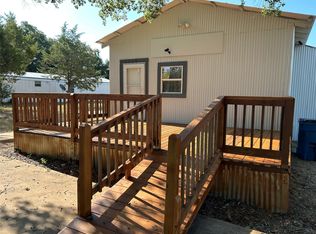 1006 Spur 515, Navasota, TX 77868