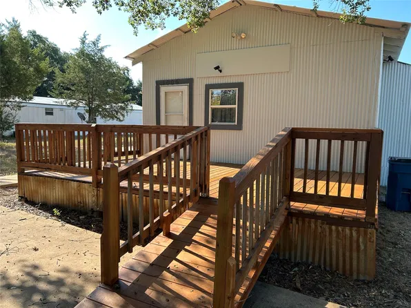 1006 Spur 515, Navasota, TX 77868